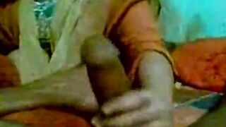 Chennai college girl jasmine kiss pannukiral