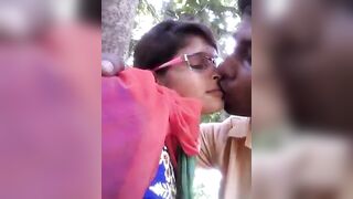 Salem college pen romance panni kiss