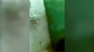 Young aunty koothiyai naki bathroom sex