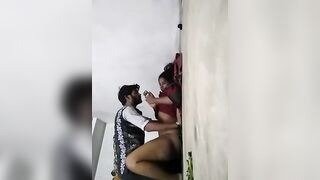 Friend mobile ragasiya camera aunty sex