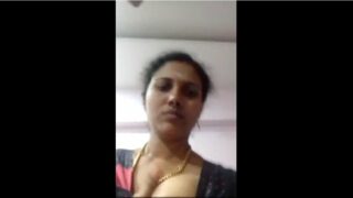 Thiruppur manaivi nightyil mulai pundai sex