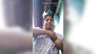 Madurai housewife aunty nighty boobs