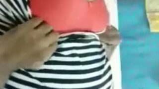 Vaai Pottu pundai Sugam Kodukkum Tamil Aunty XXX Video