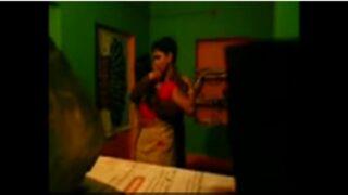 Gramathu auntyai paiyan saree kayati nude sex