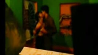 Gramathu auntyai paiyan saree kayati nude sex