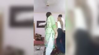 Ninru Kondu Marwadi Aunty Romantic Kiss Video