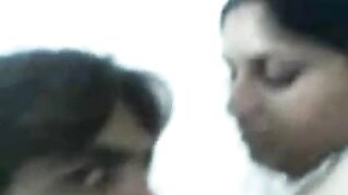 Magan ammavai kiss seithu mulai sappum sex video