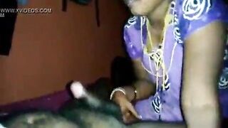 Black boobs aunty sunniyai sappum sex padam