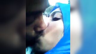 Muslim Mangai Oruthi Irukki Tamil Kiss Video