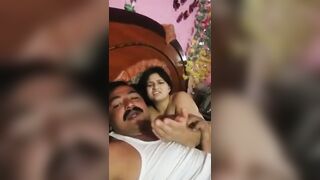 Office Thozhiyudan Kattilil Selfie Sex Video