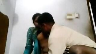 Tamil kalla kathalan okkum sex video