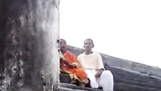 Vibachaari old manku kai adithu vidum video