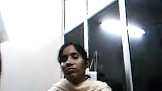 Tamil office aunty blowjob pani ookum sex video