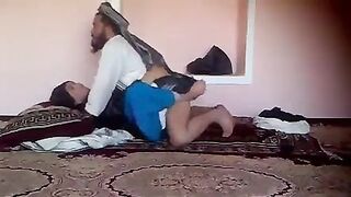 Pakistani mamanar marumagalai eri ool adikum sex