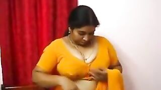 House wife aunty blouse kazhatukiral